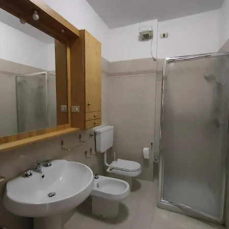Iseolakerental- Casa Trentapassi Tatil Evi Riva di Solto