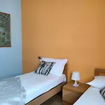 Iseolakerental- Casa Trentapassi Riva di Solto